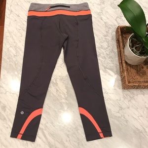 Lululemon Persimmon Run Inspire Crops, size 6